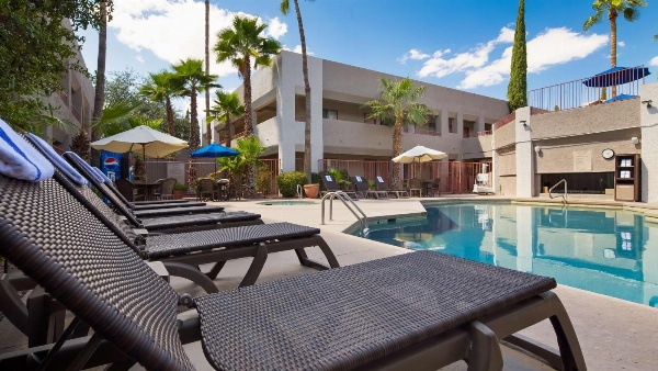 Best Western Innsuites Tucson Foothills Hotel & Suites image 7